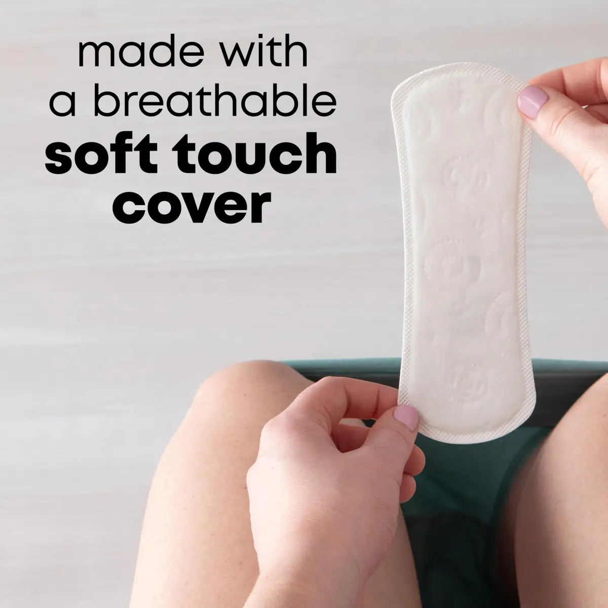 U by Kotex Clean & Secure Panty Liners, Extra Coverage, 112 Count | Hypoallergenic & Dermatologist-Tested - view 5