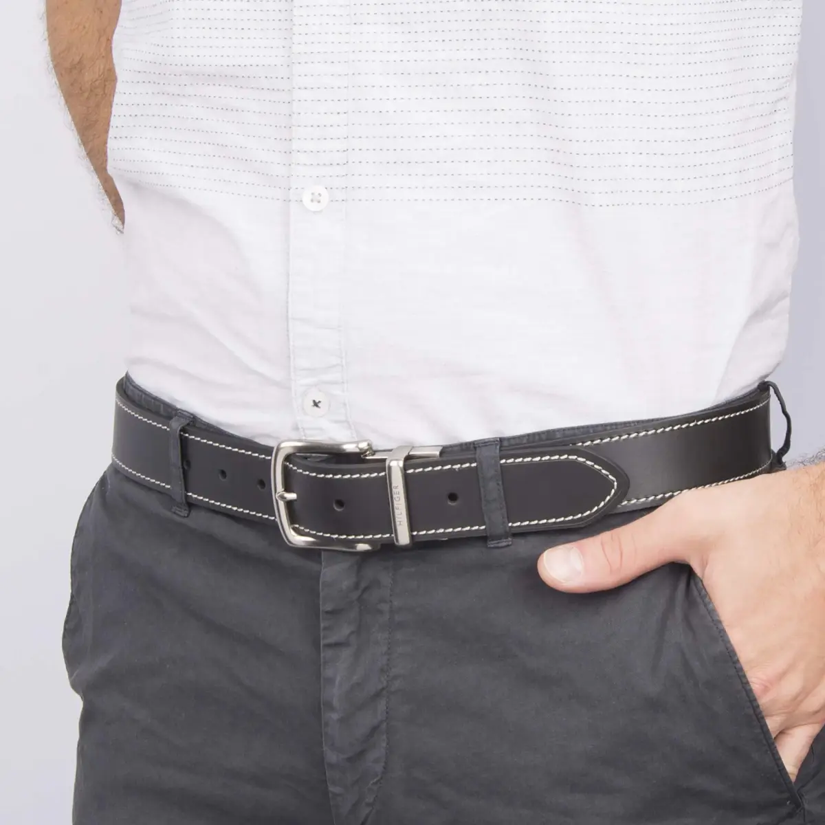 Tommy Hilfiger Men's Reversible Belt Black/Brown Stitch, Size 34 | 1.25-inch Width Leather & PU Blend - view 4