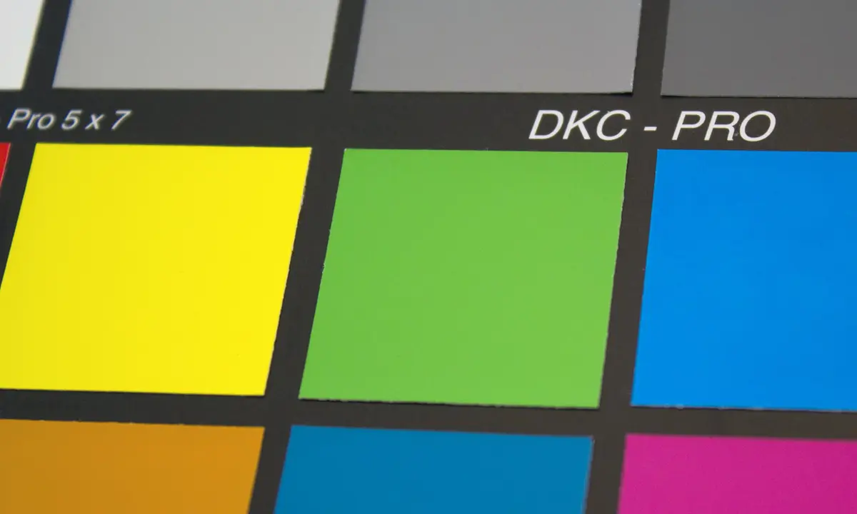 DGK Color Tools DKC-Pro 5" x 7" Set of 2 White Balance and Color Calibration Charts with 12% and 18% Gray | Pro Quality for Photography - view 5