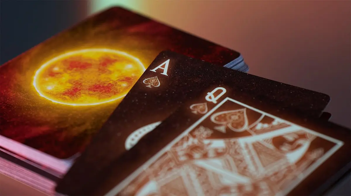 Bicycle Sunspot Stargazer Playing Cards 88g (3.1 oz) | Classic Air-Cushion Finish - view 5