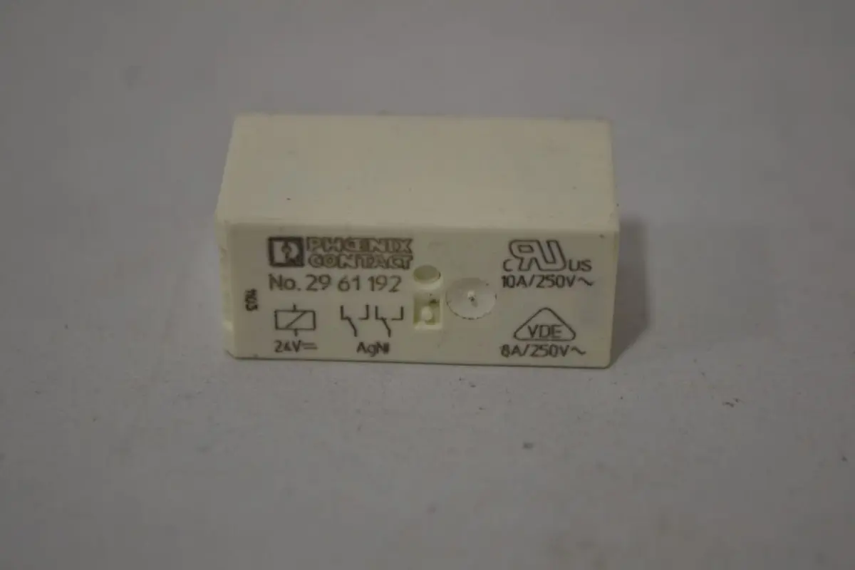PHOENIX VITAL LIFE Relay DPDT 24VDC Socket Mount | 10A Power Control - main product image