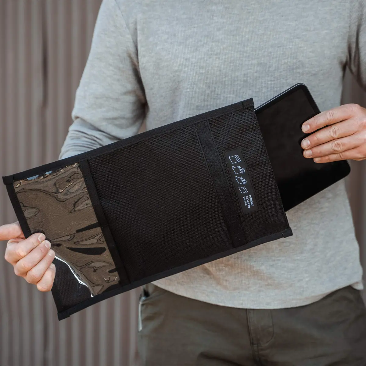 OFFGRID By EDEC Tablet Faraday Bag, Signal Blocking Bag 24.1 cm (9.5 inches) | RF Shielding for Law Enforcement & Military - view 2