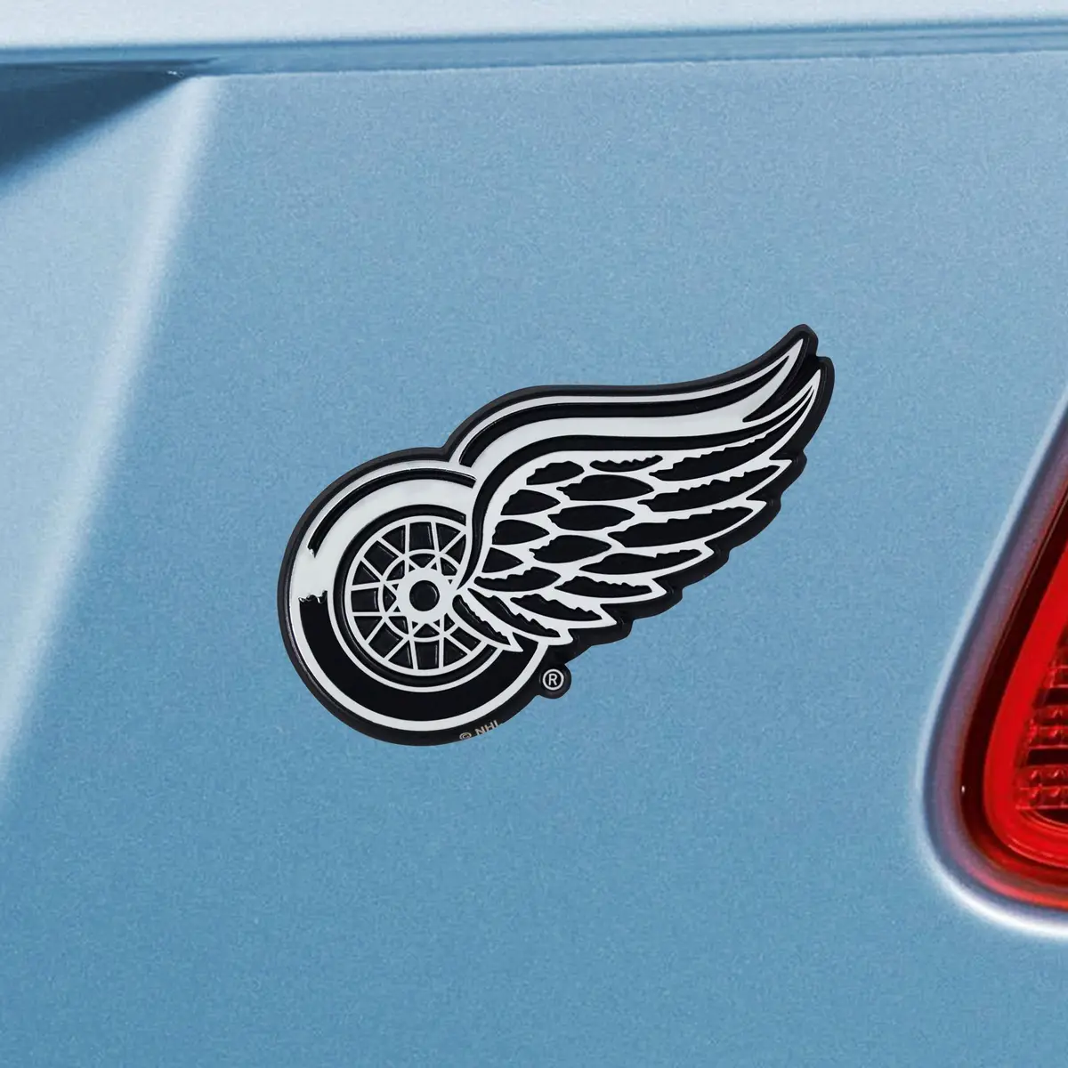 FANMATS NHL Detriot Red Wings Chrome Metal Emblem | 3"x3" Heavy Duty Vehicle Badge - main product image