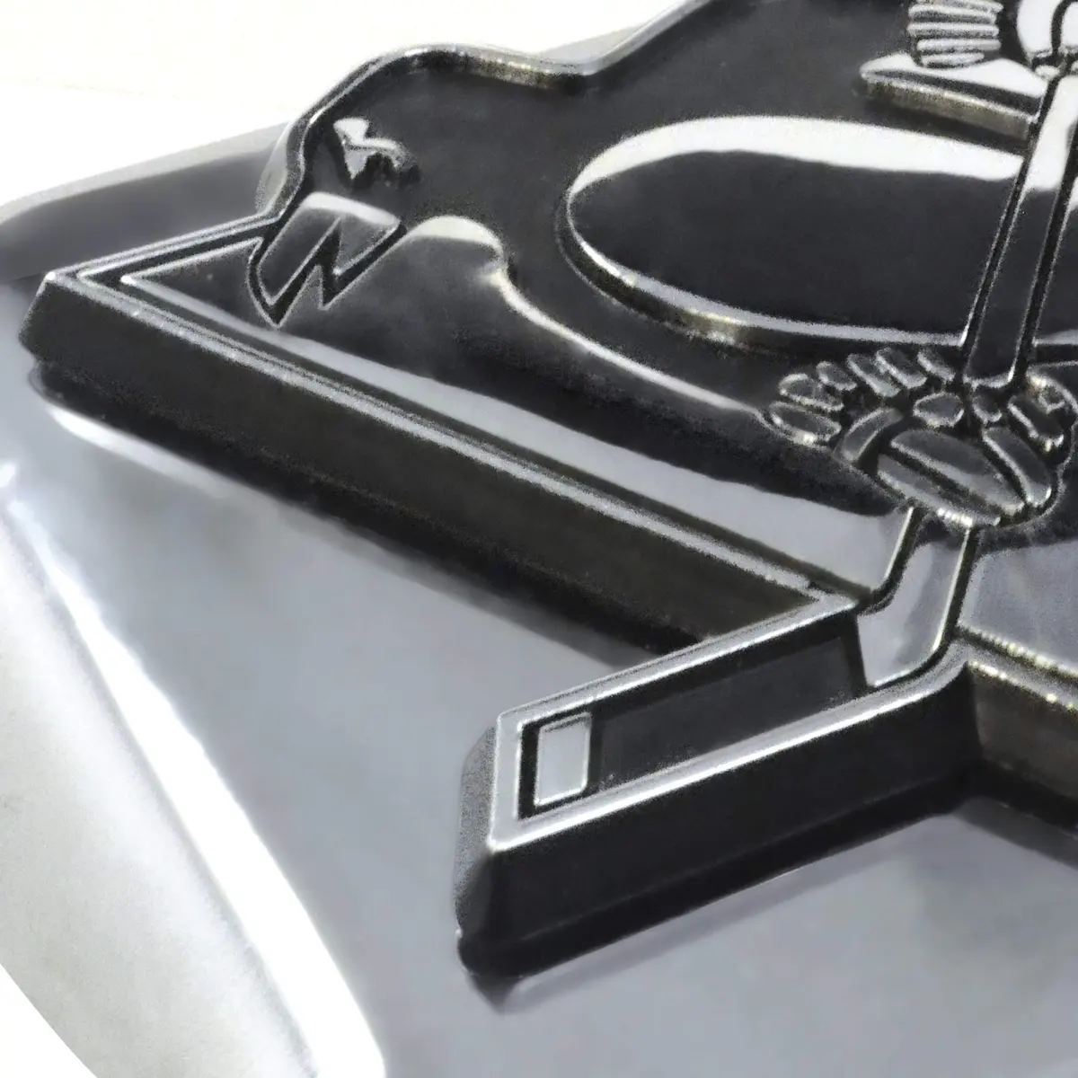 FANMATS North Carolina Tar Heels Chrome Metal Hitch Cover | NCAA Trailer Hitch Cover - view 3