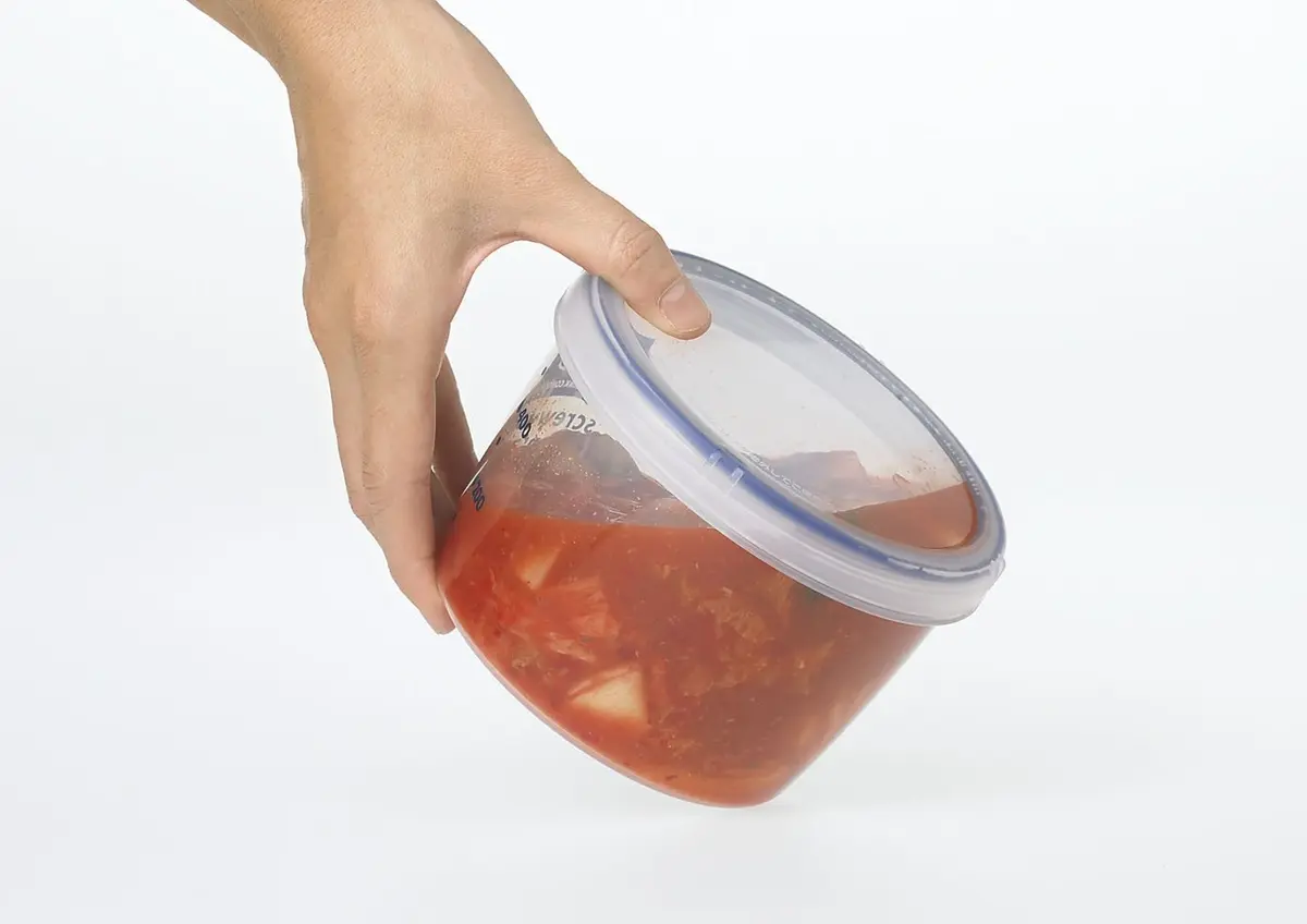 Lustroware Airtight Food Storage Container, Screw Lid, 25.5 oz, BPA Free | Round, Microwave & Dishwasher Safe - view 3