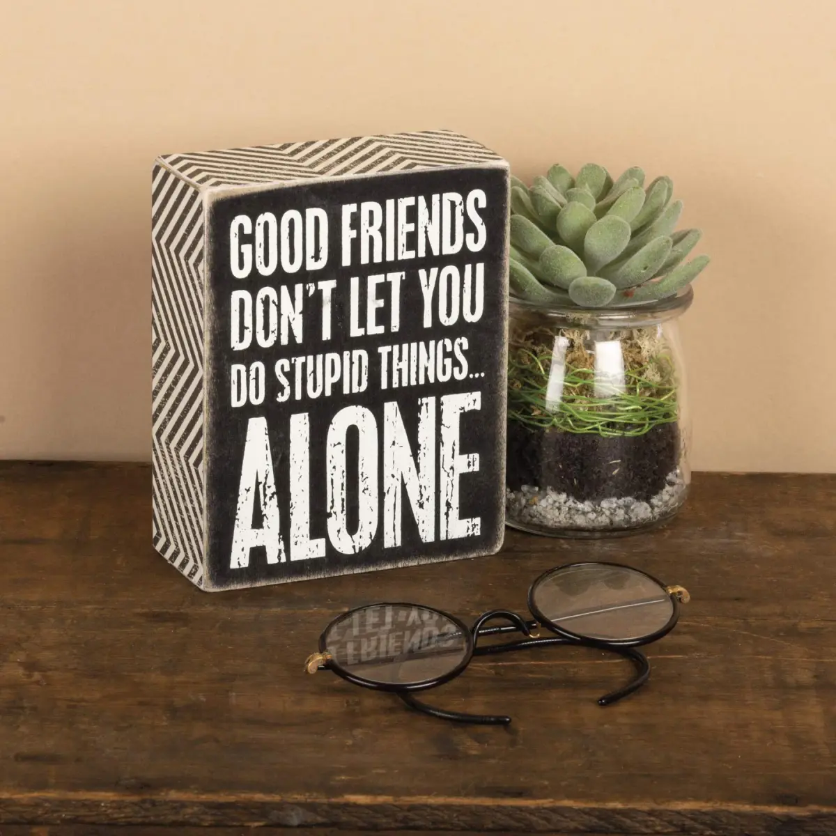 Primitives by Kathy "Good Friends" Box Sign | 10 cm x 8 cm (4" x 3") - view 3