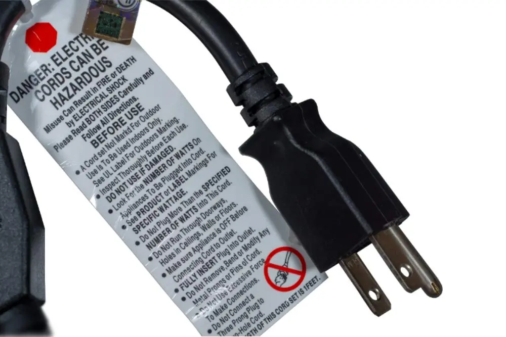 Cablelera Power Cord Extension and Splitter, 125V, 13A, Black | Short 14-inch NEMA 5-15P to 2x NEMA 5-15R - view 4