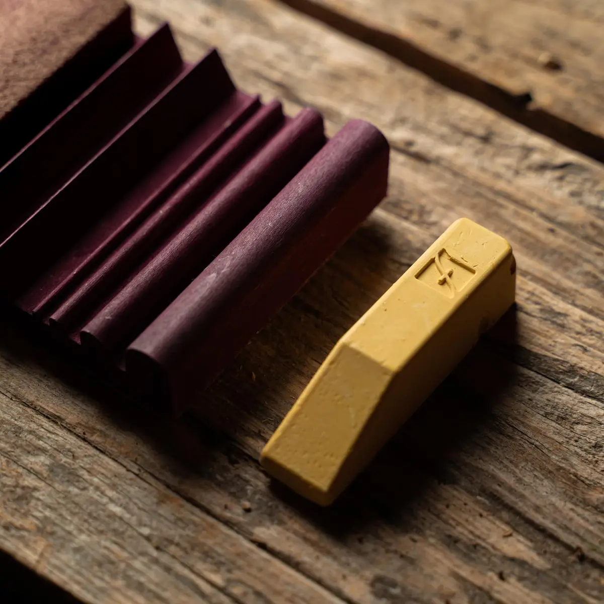 Flexcut SlipStrop Wood Carving Tool Sharpener with Polishing Compound | 156 g (5.5 oz) | USA-Sourced - view 3