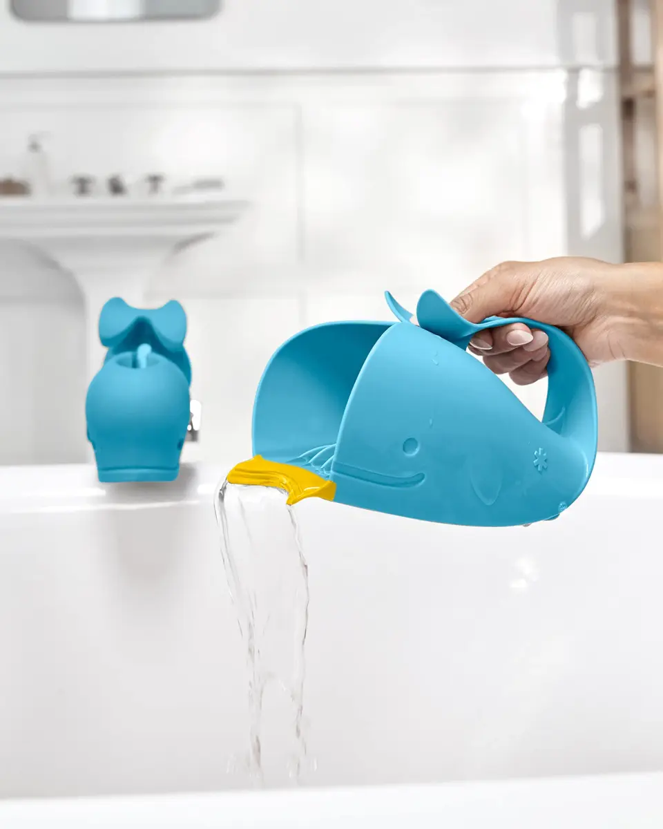 Skip Hop MOBY Tear-Free Waterfall Rinser Blue | Baby Bath Cup for Rinsing Hair (710ml / 24 fl oz) - view 4
