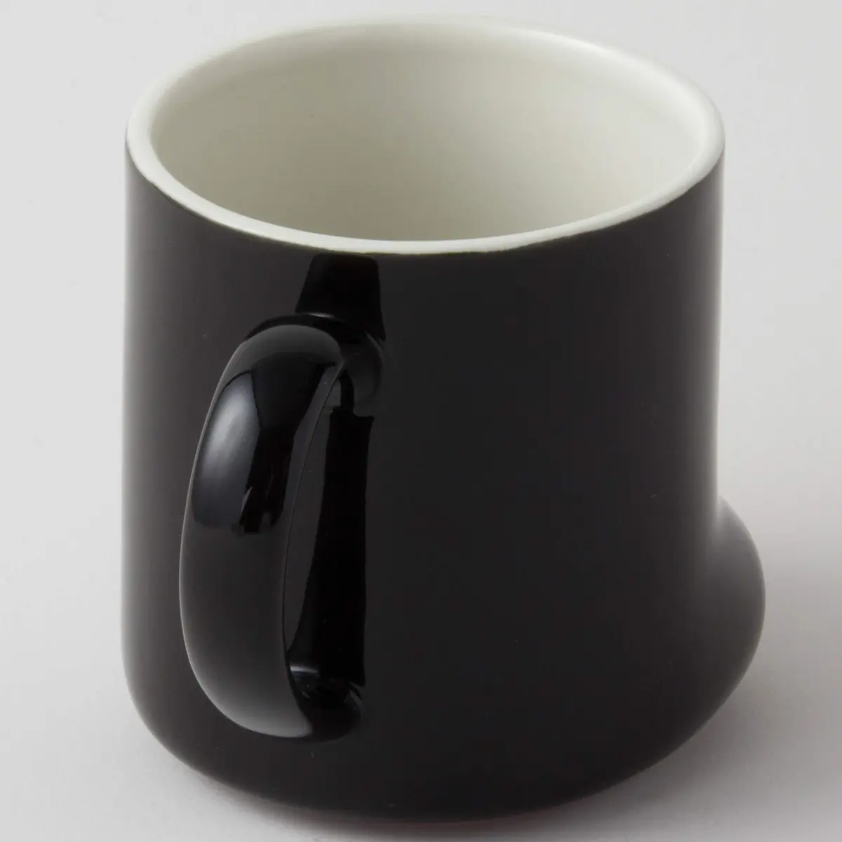 サンアート Black Cat Mug 8.5 fl oz | Cute Porcelain Drinking Cup for Home & Office - view 4
