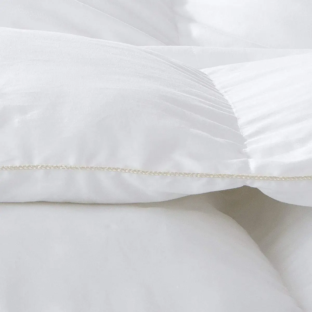 Egyptian Bedding Twin/Twin XL Comforter 50 oz | Luxurious Egyptian Cotton - view 4