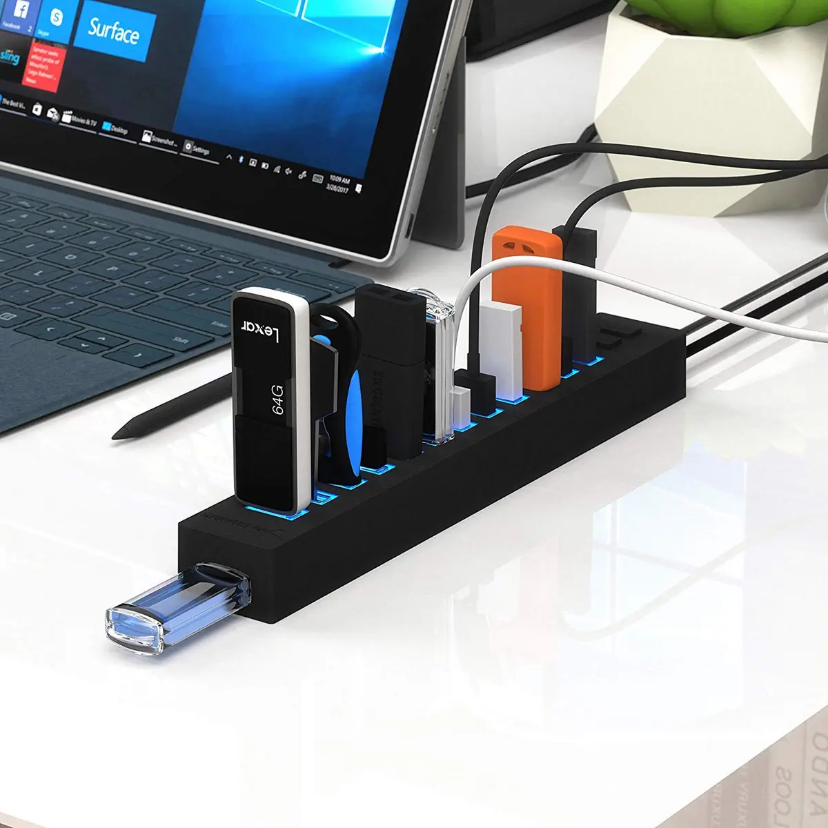 SABRENT 13-Port USB 2.0 Data Hub, Powered, 2 Switches | 13 Ports, High-Speed Data, Daisy-Chain Expandability - view 7