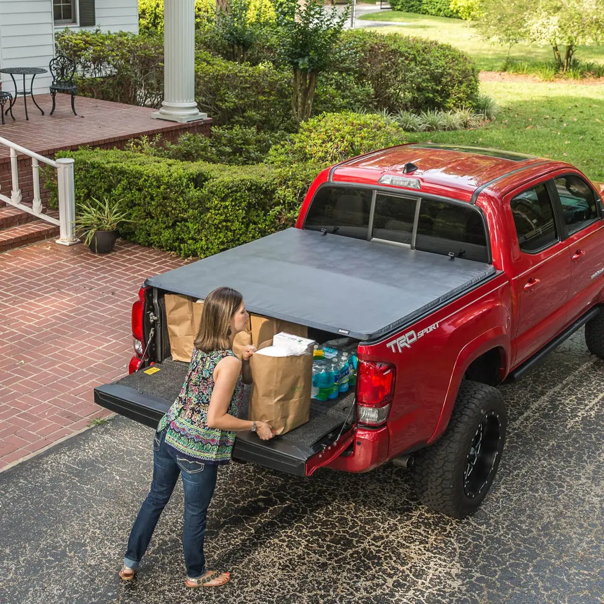 Gator ETX Soft Tri-Fold Truck Bed Tonneau Cover | 8' 2" Bed | Heavy-Duty Vinyl, Easy No-Tool Install, Made in the USA - view 7