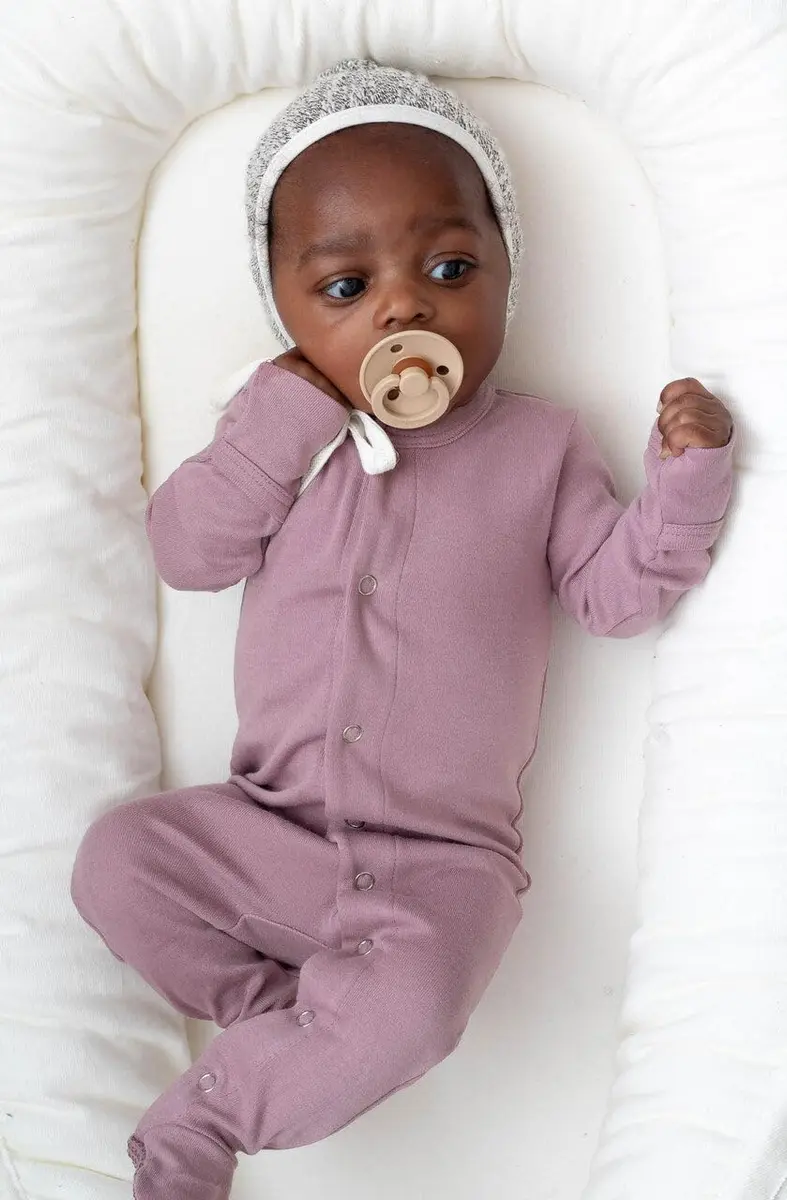 L'ovedbaby Baby Girls Organic Snap One-Piece Footies, Lavender, 0-3 Months US | GOTS Certified Organic Cotton - view 2