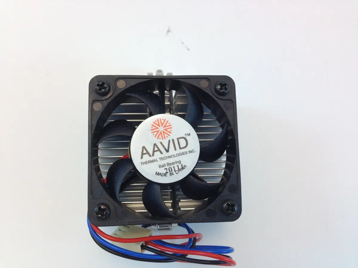 AAVID CPU Cooling Fan & HEATSINK 50mm Square Silver | 3PIN Connector, 3W Air Cooling - view 4