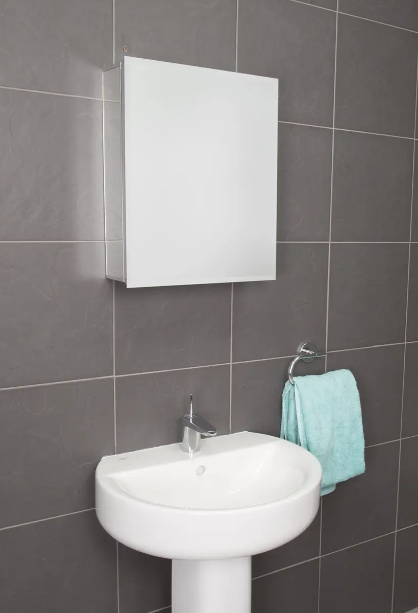 Croydex Winster Single Door Medicine Cabinet 52cm (20") x 41cm (16") | Recessed or Surface Mount Aluminum - view 8