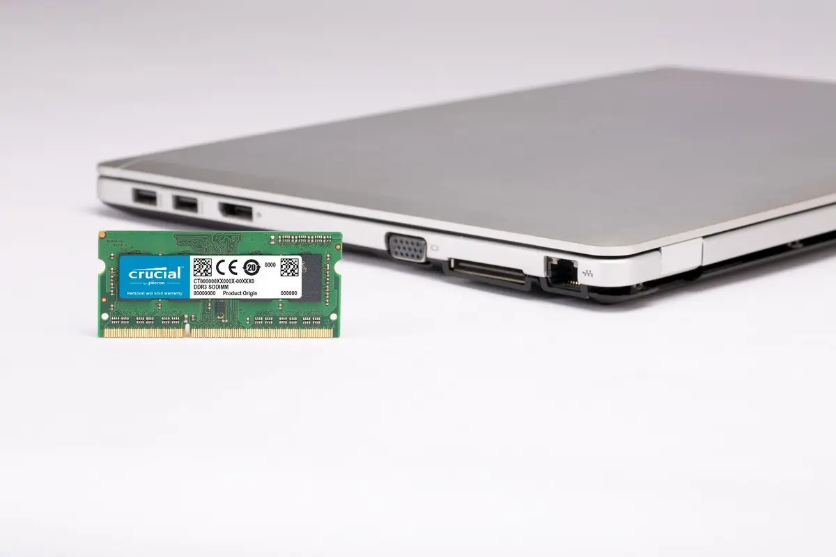 Crucial 16GB Kit (8GBx2) DDR3 1866 MT/s SODIMM 204-Pin Memory | Laptop Upgrade - view 5