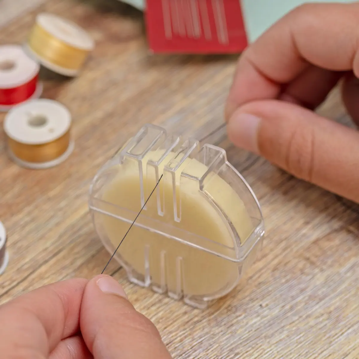 The Beadsmith Wax Blister Pack | Thread Conditioning Wax for Jewelry & Crafts, 0.45 oz - view 2