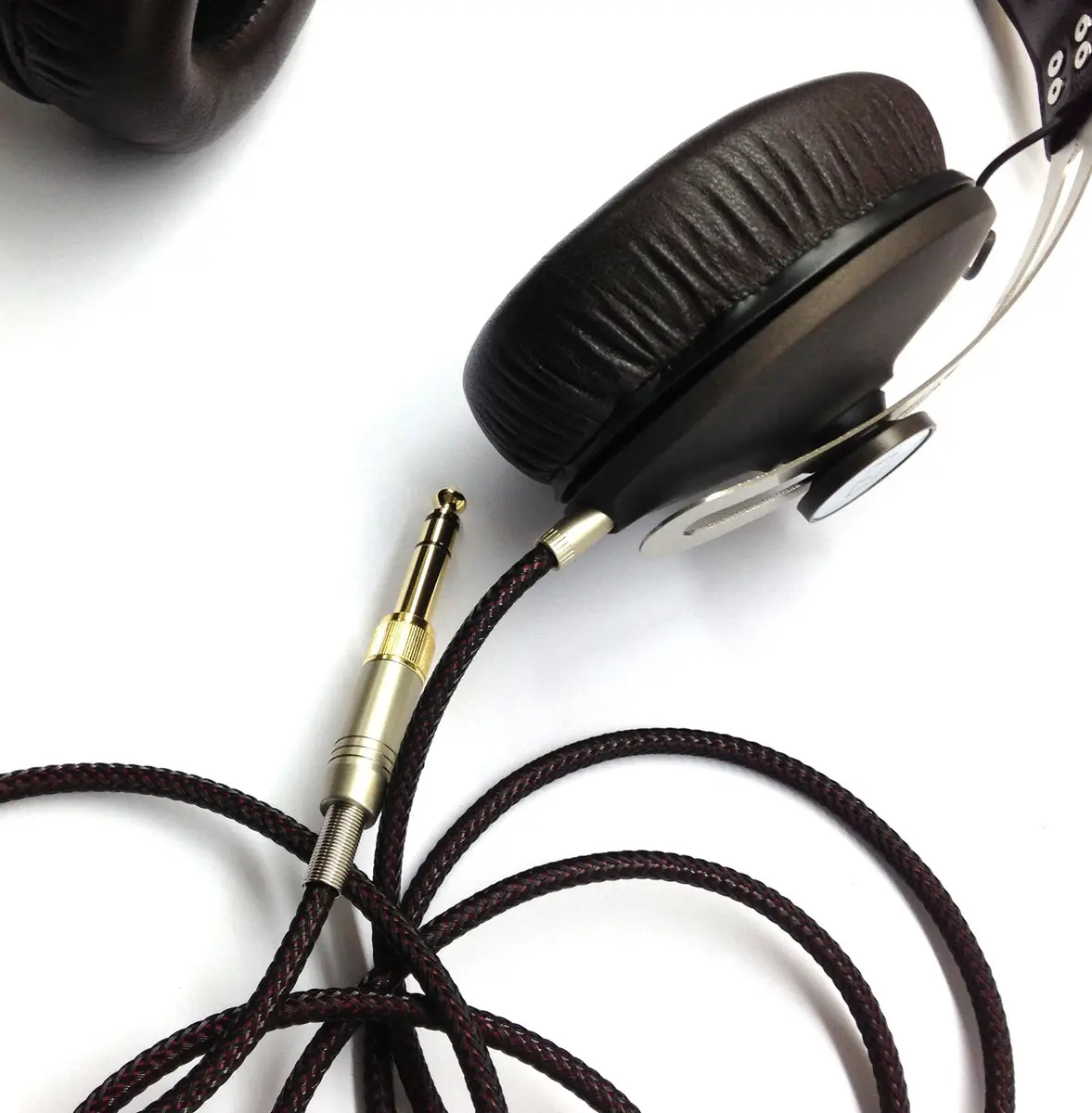 NewFantasia Replacement Audio Upgrade Cable Compatible with Sennheiser Momentum, Momentum 2.0, HD1 Over-Ear & Wireless, 1.5m/4.9ft | Braided Tangle-Free - view 5