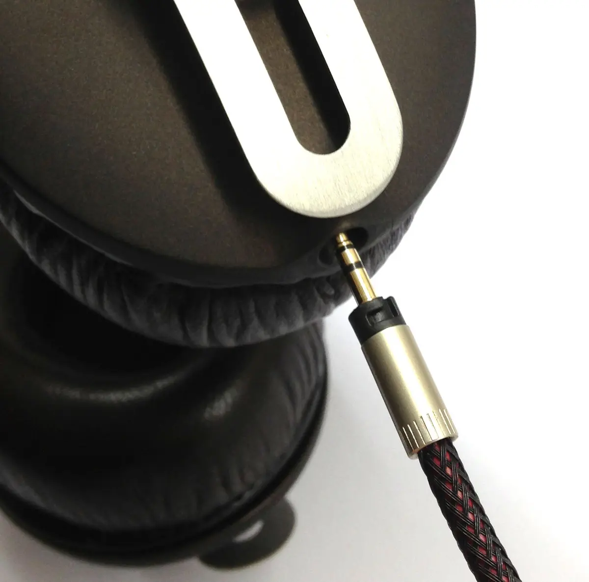 NewFantasia Replacement Audio Upgrade Cable Compatible with Sennheiser Momentum, Momentum 2.0, HD1 Over-Ear & Wireless, 1.5m/4.9ft | Braided Tangle-Free - view 8