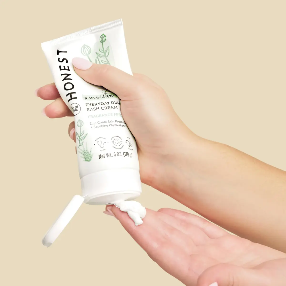 The Honest Company Hypoallergenic Diaper Rash Cream | Zinc Oxide 2.5 oz (70g) | NEA Recognized, Cruelty Free - view 3