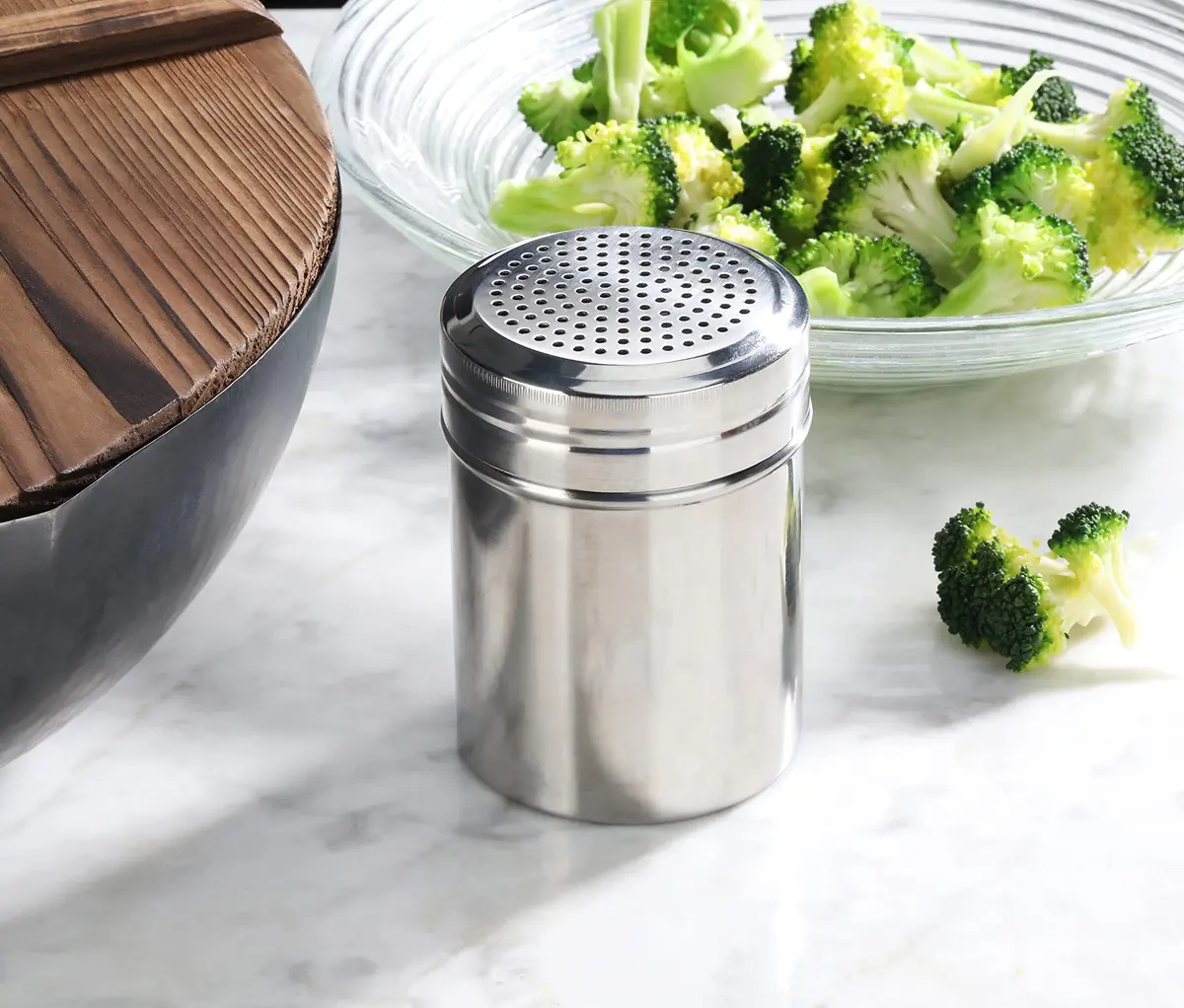 New Star Foodservice Stainless Steel Dredge Shaker 10 oz | Professional Kitchen Tool for Seasoning - view 4