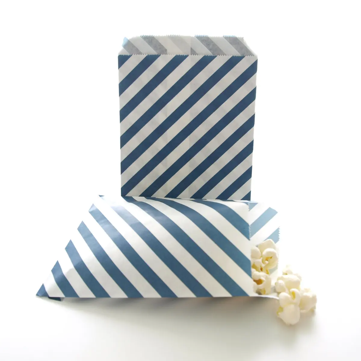 Food With Fashion Dark Teal Blue Paper Bags, Striped Treat Bags, Party Favor Gift Bags, Graduation Goody Bags, 18.79cm x 14.22cm (7.25" x 5.125") (25 Pack) - main product image