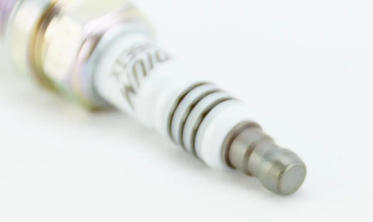 NGK 6418 Iridium IX Spark Plug BKR6EIX - 4 PCS | 14mm x 19mm Thread - view 4