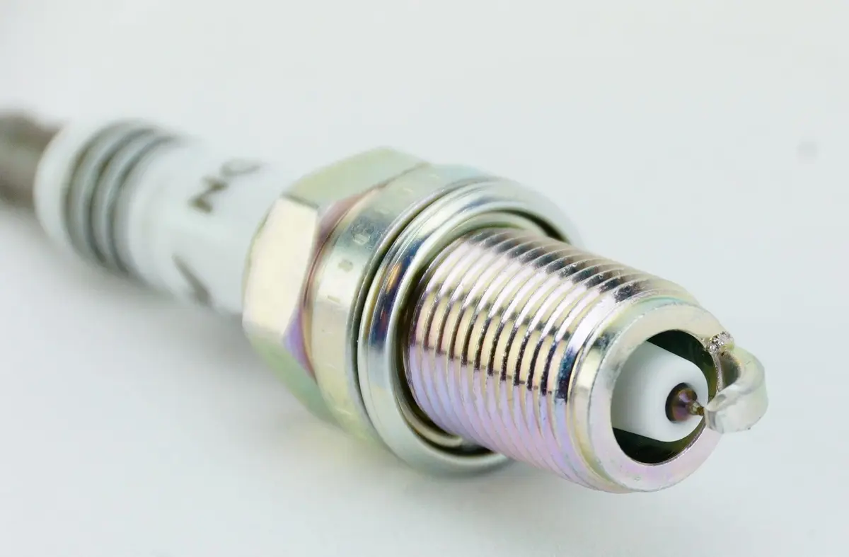NGK 6418 Iridium IX Spark Plug BKR6EIX - 4 PCS | 14mm x 19mm Thread - view 5