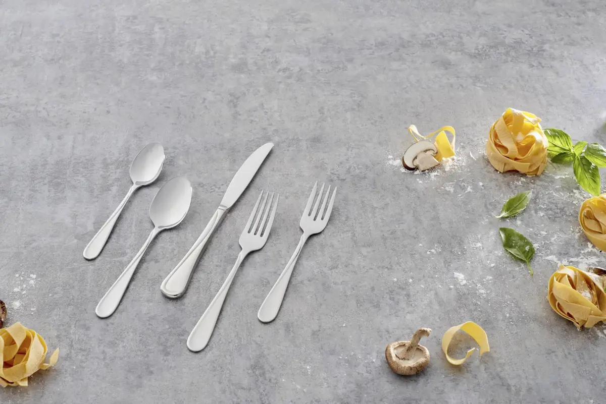 Oneida Flatware Flight Teaspoons 18/0 Silverware Set for 6 | 6-Piece - view 4