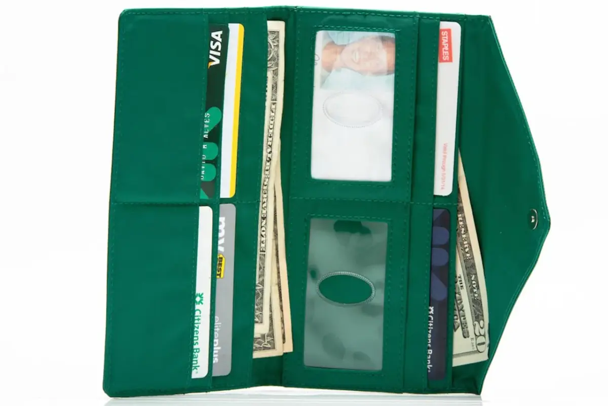 Big Skinny Women's Slimvelope Tri-Fold Checkbook Wallet Holds 40 Cards Verdant Green | Lightweight Nylon Microfiber - view 4