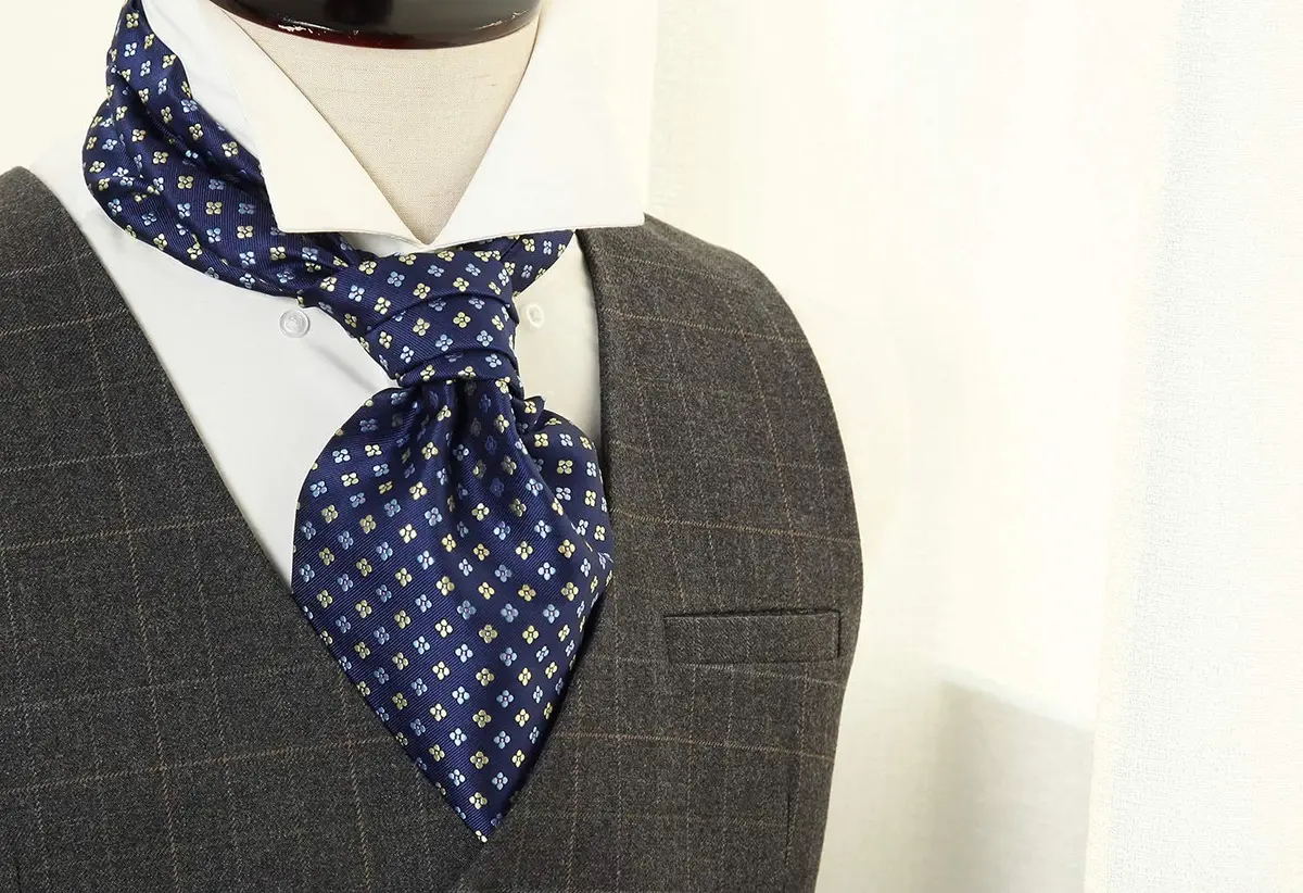 HISDERN Ascot Tie Mens Formal Cravat Ties Floral Paisley Polka Dot Jacquard Self Ascots Cravat Scarf Wedding Party | Elegant & Rich Design (70-120 chars) - view 4