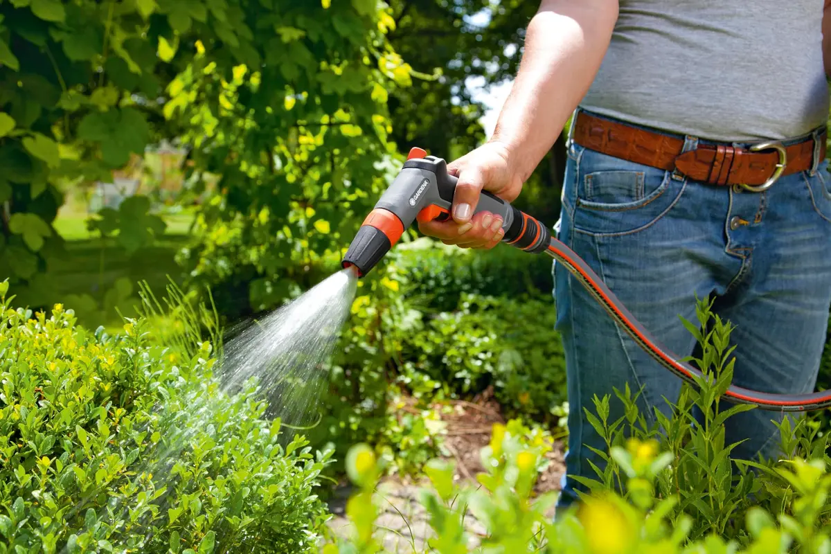 Gardena Classic Cleaning Nozzle 190mm x 220mm x 36mm | Adjustable Flow, Fine Mist & Jet - view 6