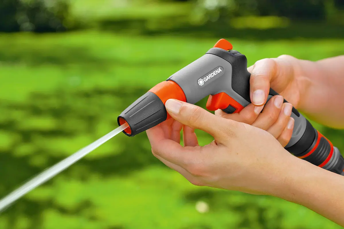 Gardena Classic Cleaning Nozzle 190mm x 220mm x 36mm | Adjustable Flow, Fine Mist & Jet - view 2