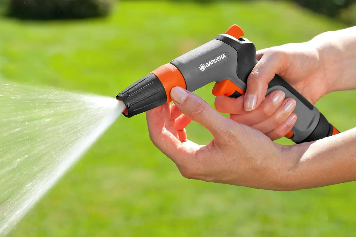 Gardena Classic Cleaning Nozzle 190mm x 220mm x 36mm | Adjustable Flow, Fine Mist & Jet - view 3