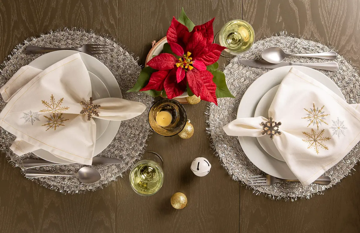 DII Classic Woven Tabletop Collection, Indoor/Outdoor Placemat Set, Round, 15" Diameter, Silver Tinsel (70-120 chars) - view 7