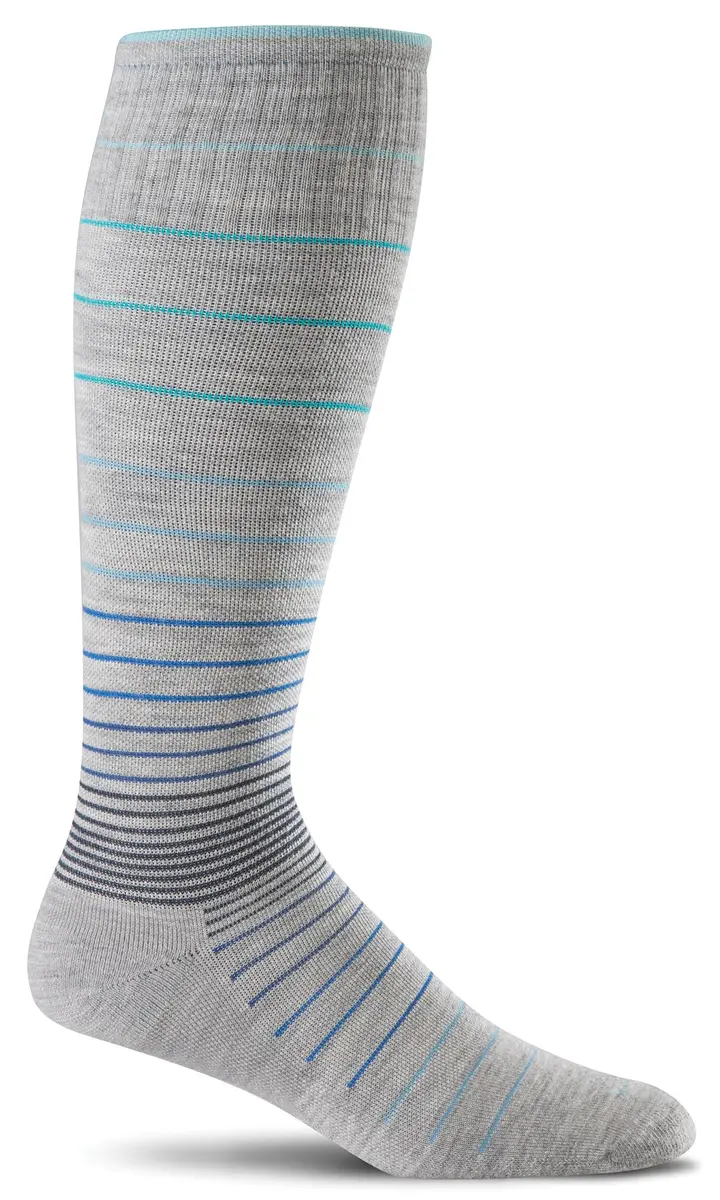 Sockwell Women's Circulator Moderate Graduated Compression Sock, Grey - M/L | 15-20 mmHg support for legs - main product image