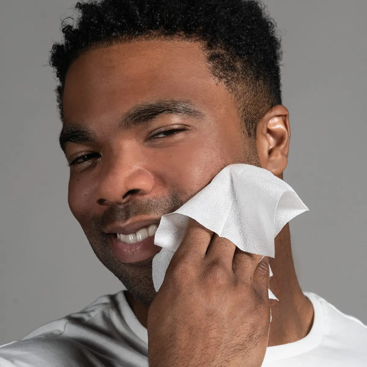 Anthony Glycolic Exfoliating & Resurfacing Wipes – Men’s Cleansing Face Cloths for Brightening & Pore Refining, 30 Sheets - view 4