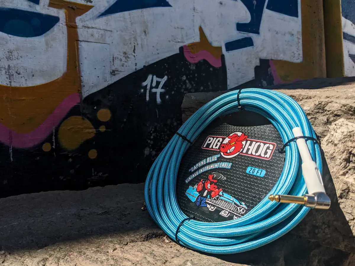 Pig Hog PCH20DB 1/4" to 1/4" Daphne Blue Guitar Instrument Cable | 20 Feet, Overbuilt for Touring - view 2