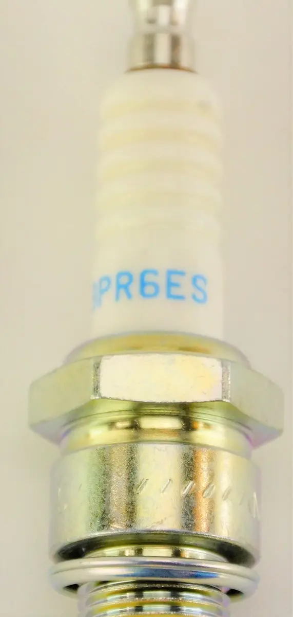 NGK BPR6ES Nickel Spark Plug 14mm | OE Quality, Long-Lasting Performance - view 7