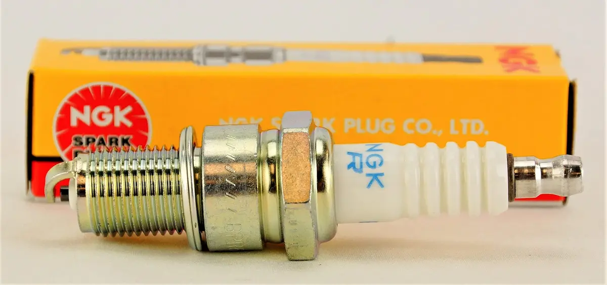 NGK BPR6ES Nickel Spark Plug 14mm | OE Quality, Long-Lasting Performance - view 2