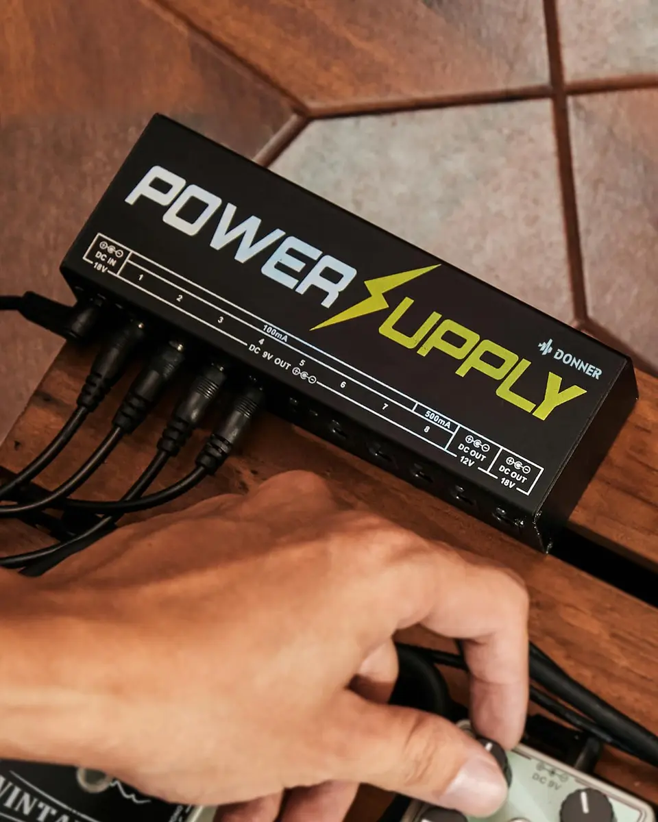 Donner DP-1 Guitar Power Supply 10 Isolated DC Outputs for 9V/12V/18V Effect Pedals | Powers 10 Pedals with Short-Circuit Protection - view 9