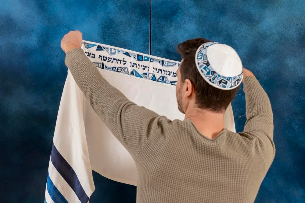 EMANUEL Yair Emanuel Tallit Prayer Shawl Gadol 16" x 70" | Blue Geometric Embroidered Silk & Cotton - view 6