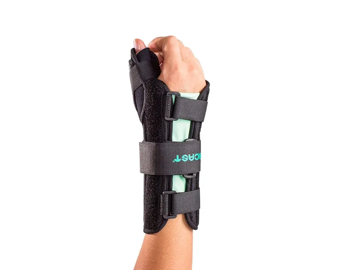 Aircast A2 Wrist Brace with Thumb Spica - Right Medium - 23cm (9") | Breathable Compression for Carpal Tunnel & Sprains - main product image