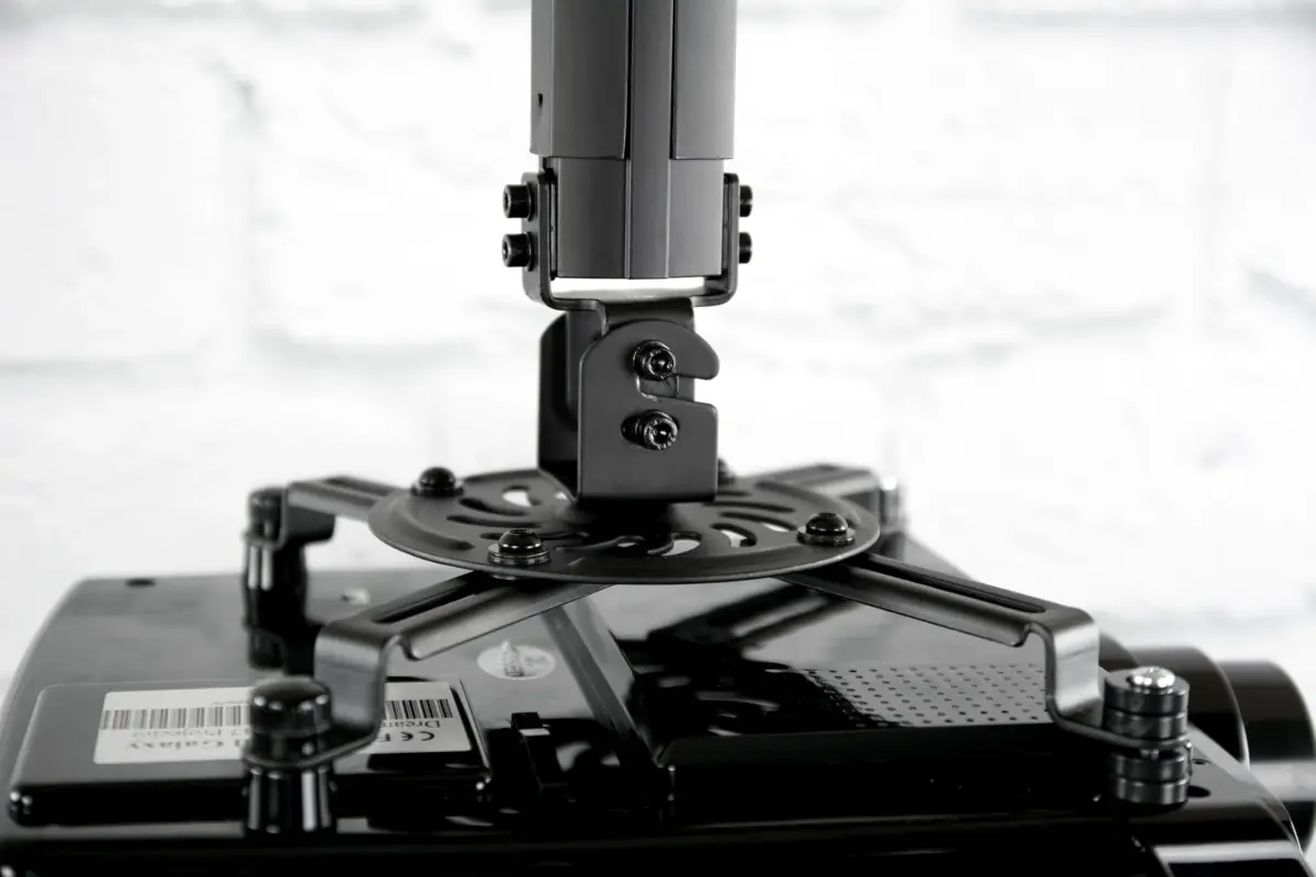 VIVO MOUNT-VP02B Black Extending Ceiling Projector Mount | 13.97 cm (5.5 in) to 31.75 cm (12.5 in) Mounting Range - view 7