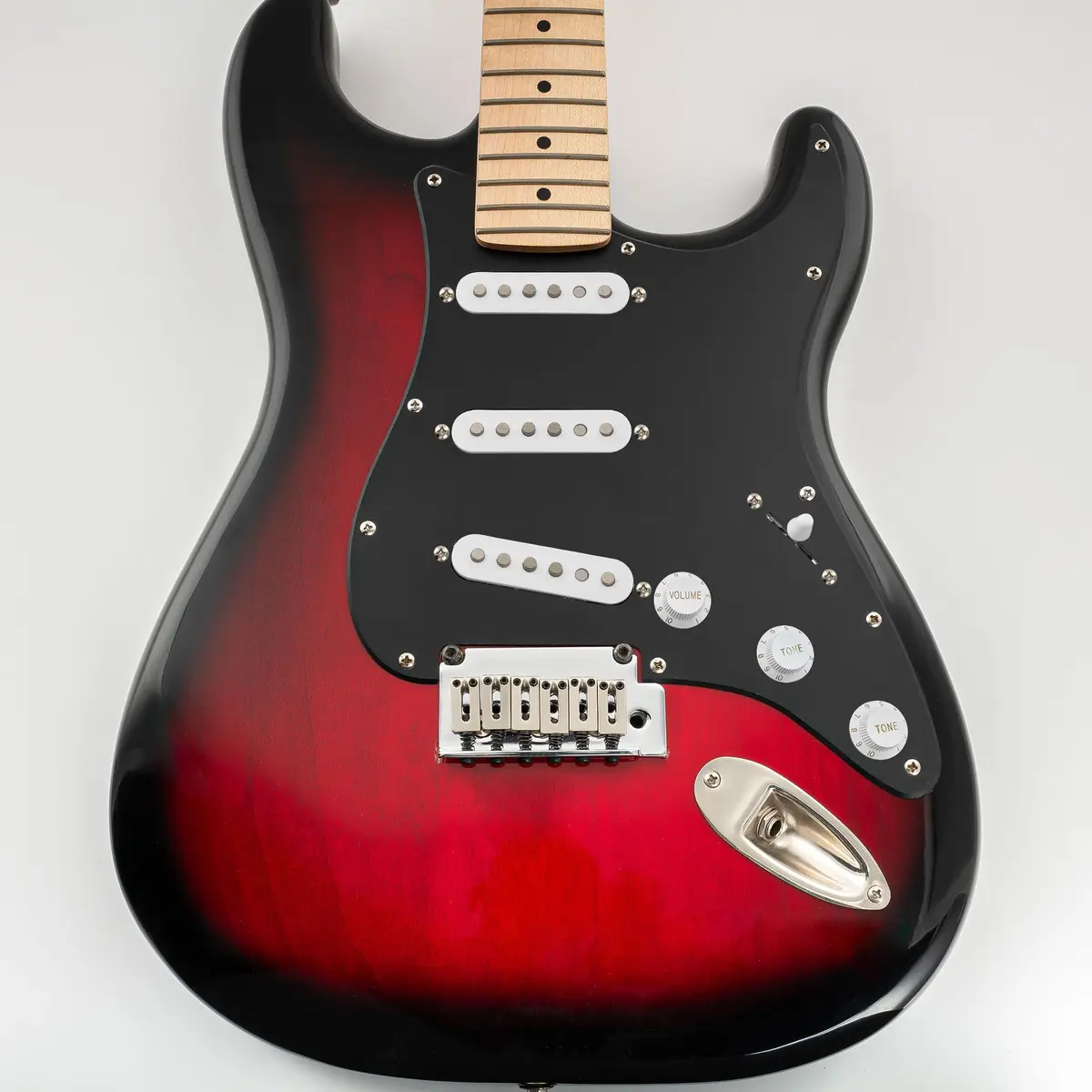 Musiclily Pro SSS 11-Hole ST Guitar Pickguard 1Ply Matte Black | Fits Fender Stratocaster - view 5