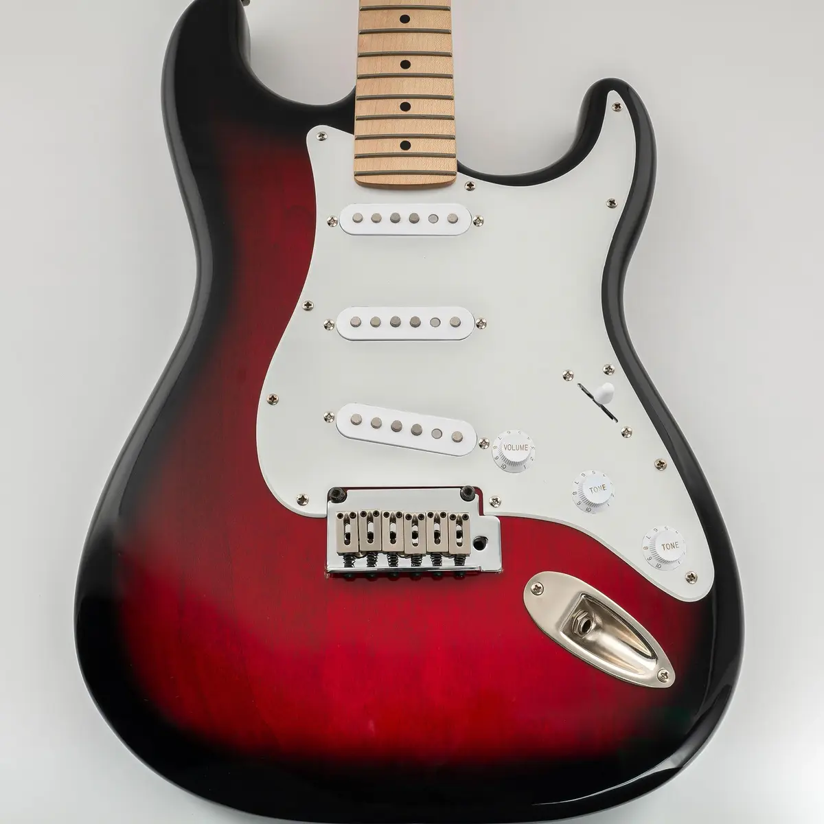 Musiclily Pro SSS 11-Hole ST Guitar Pickguard 1Ply White | Fits Fender US/Mexico Made Standard Stratocaster - view 5