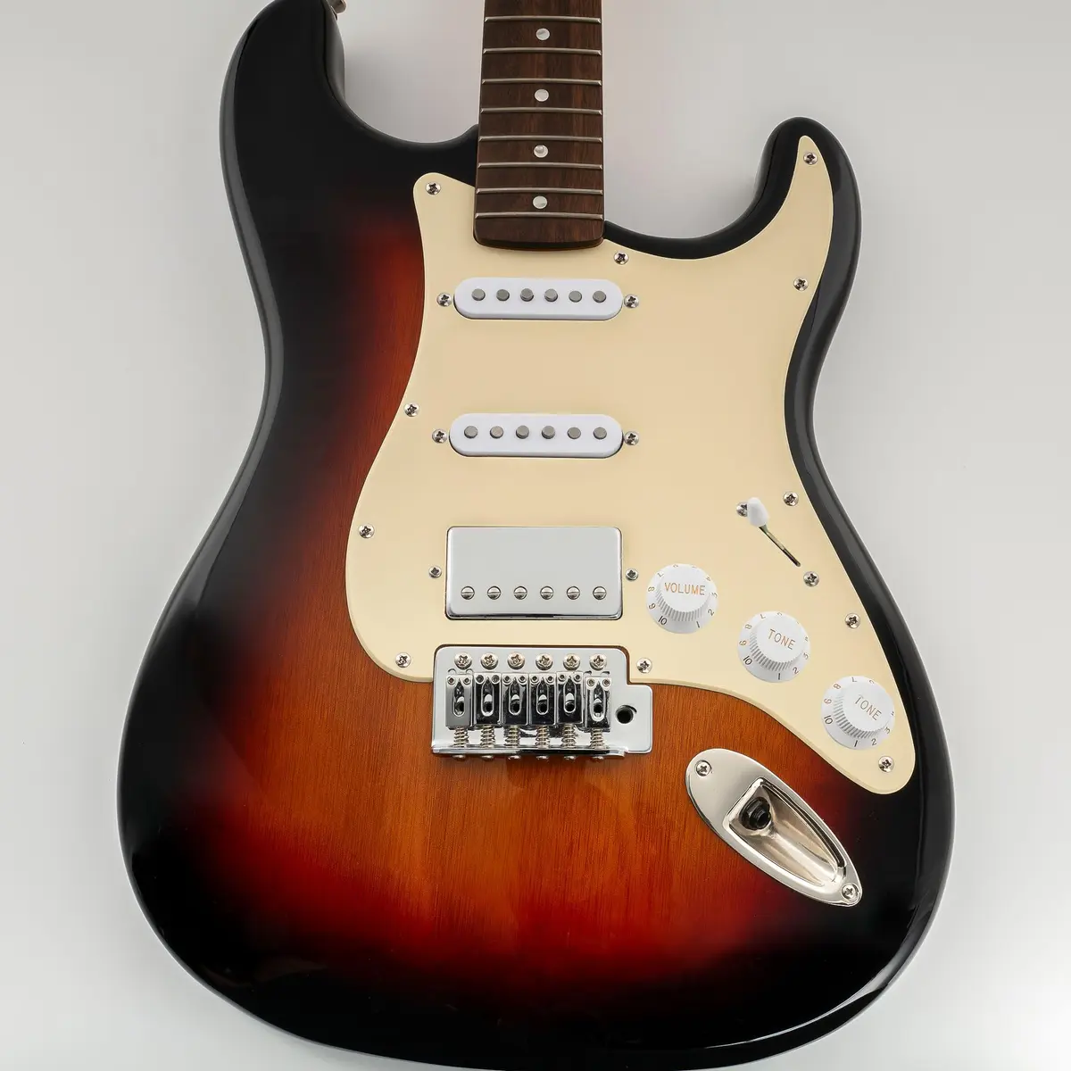 Musiclily Pro HSS 11 Hole ST Guitar Pickguard 1Ply Cream | Fits Fender Strat Modern Style - view 5