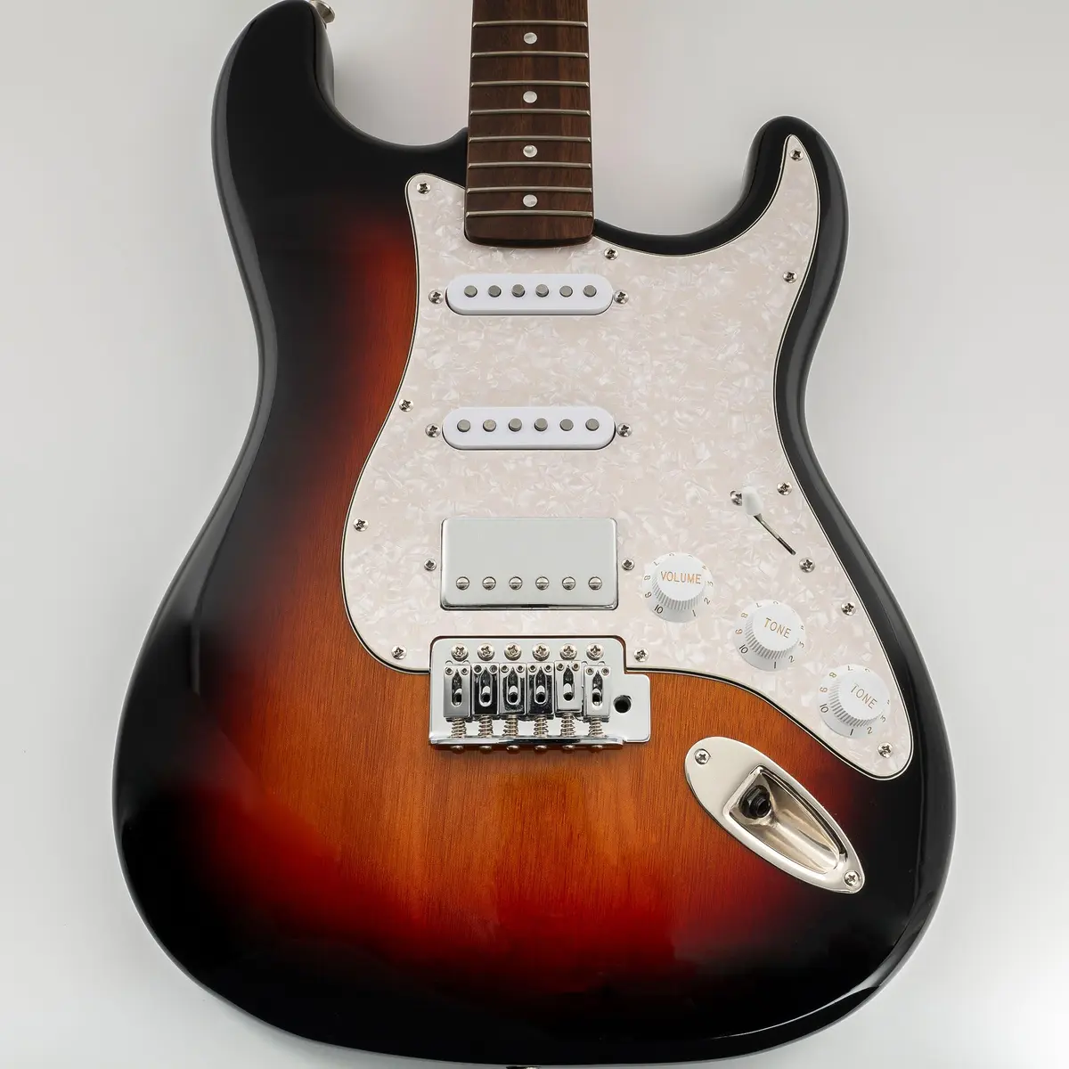 Musiclily Pro HSS 11 Hole ST Guitar Pickguard 4Ply Aged White Pearl | Fits Fender USA/Mexican Stratocasters - view 5