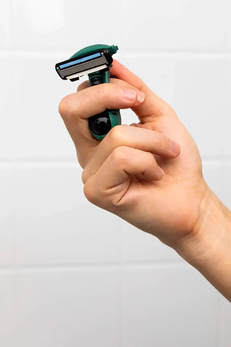 HeadBlade Moto LE Greene Men's Head and Skull Shaving Razor - Revolutionary Dual Active Suspension (1 Count) - view 10
